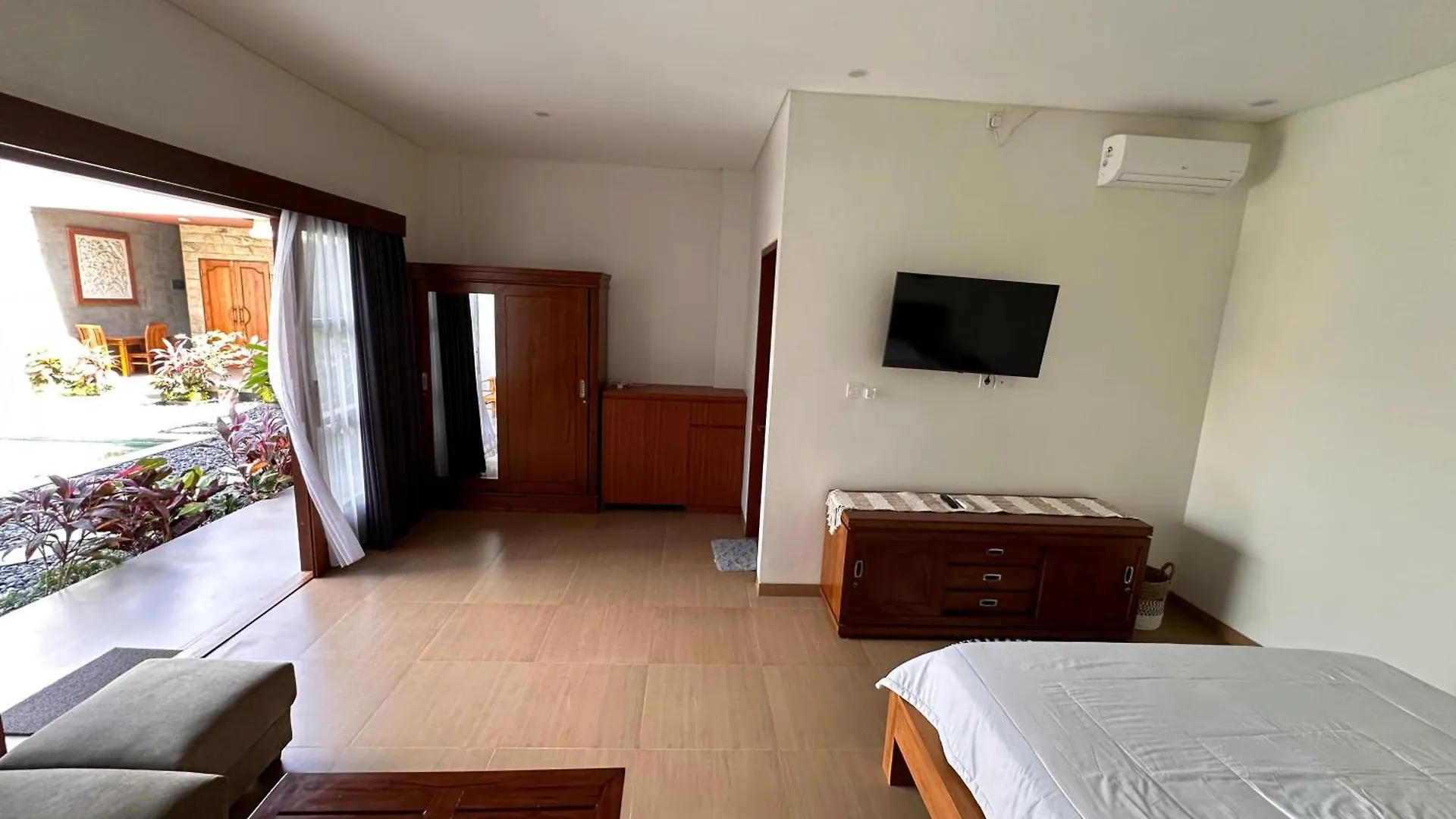 Quarto em Acomodações Particulares Villa Son Sun Uluwatu Indonésia